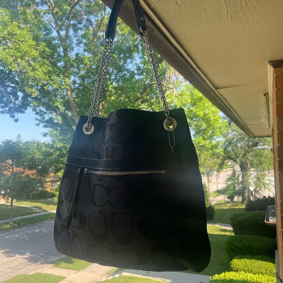 Coach Black and Gray Signature Shoulder Bag - Picture 3 of 10